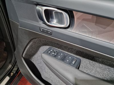 2023 Volvo XC40