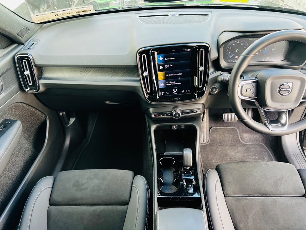 2022 Volvo XC40