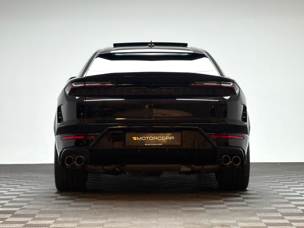2025 Lamborghini Urus