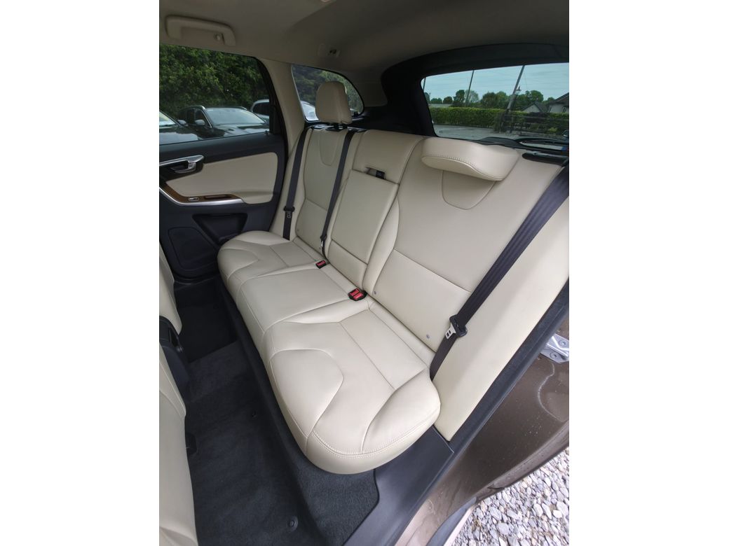2016 Volvo XC60