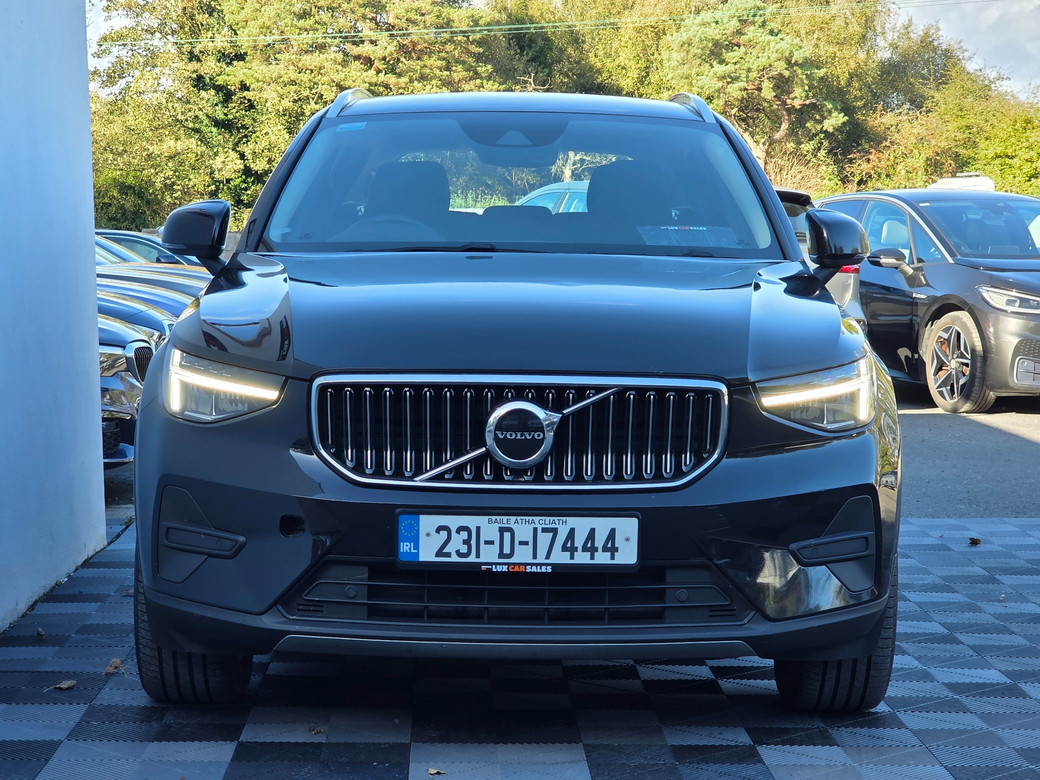2023 Volvo XC40