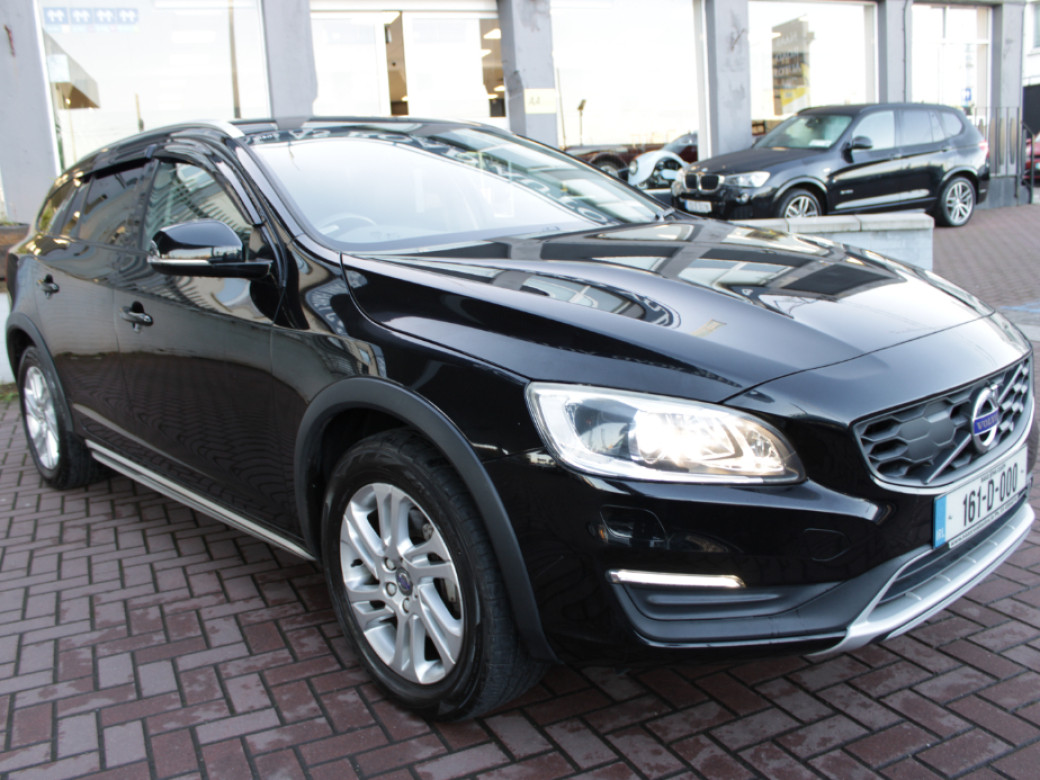2016 Volvo V60 Cross Country