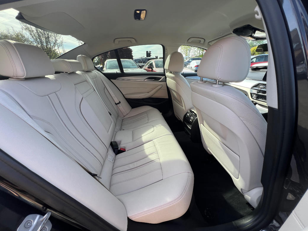 2021 BMW 5 Series