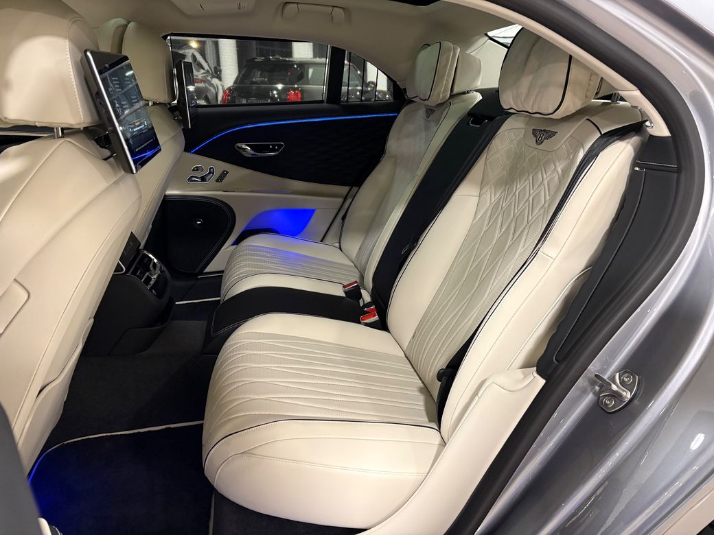 2025 Bentley Flying Spur