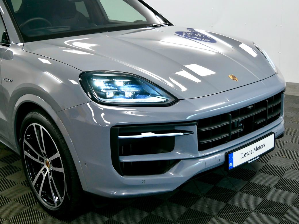 2025 Porsche Cayenne