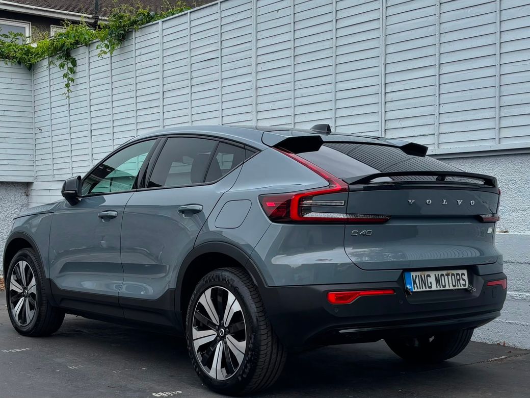 2023 Volvo C40