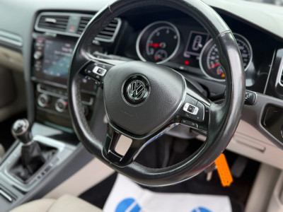 2017 Volkswagen Golf