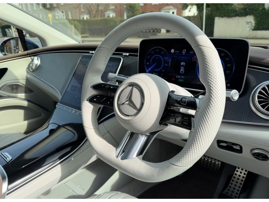 2022 Mercedes-Benz EQS
