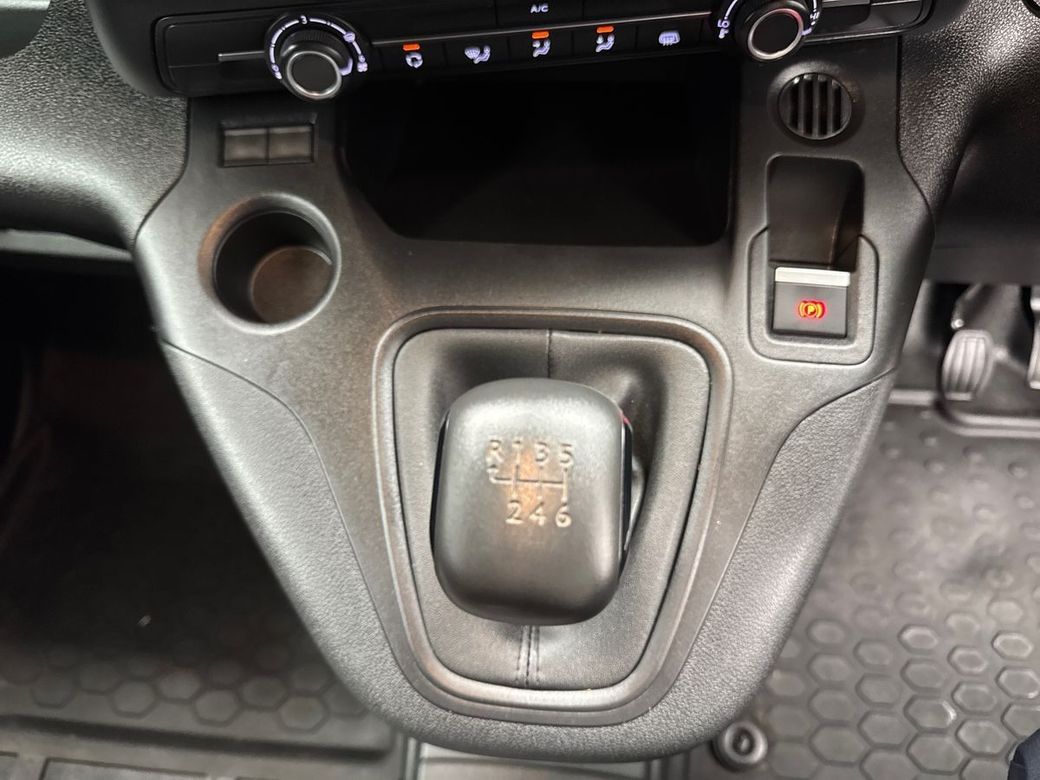 2024 Peugeot Partner