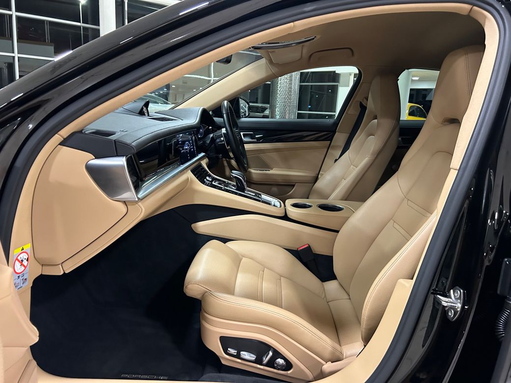 2018 Porsche Panamera