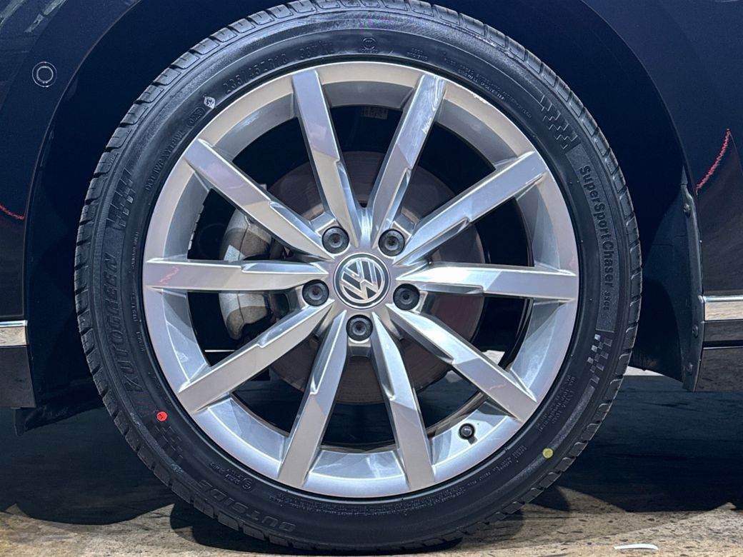 2019 Volkswagen Passat
