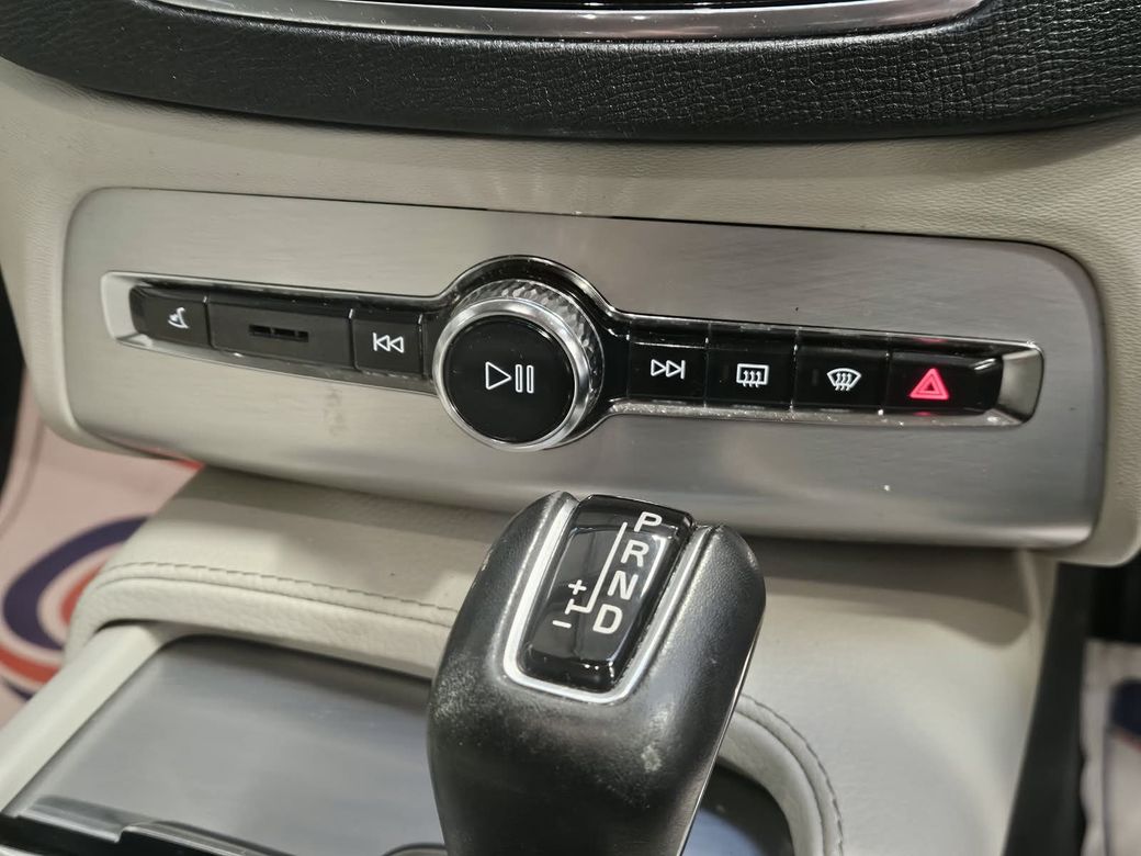 2016 Volvo XC90