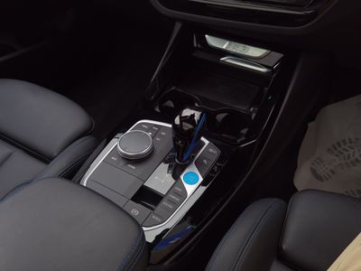 2022 BMW iX3