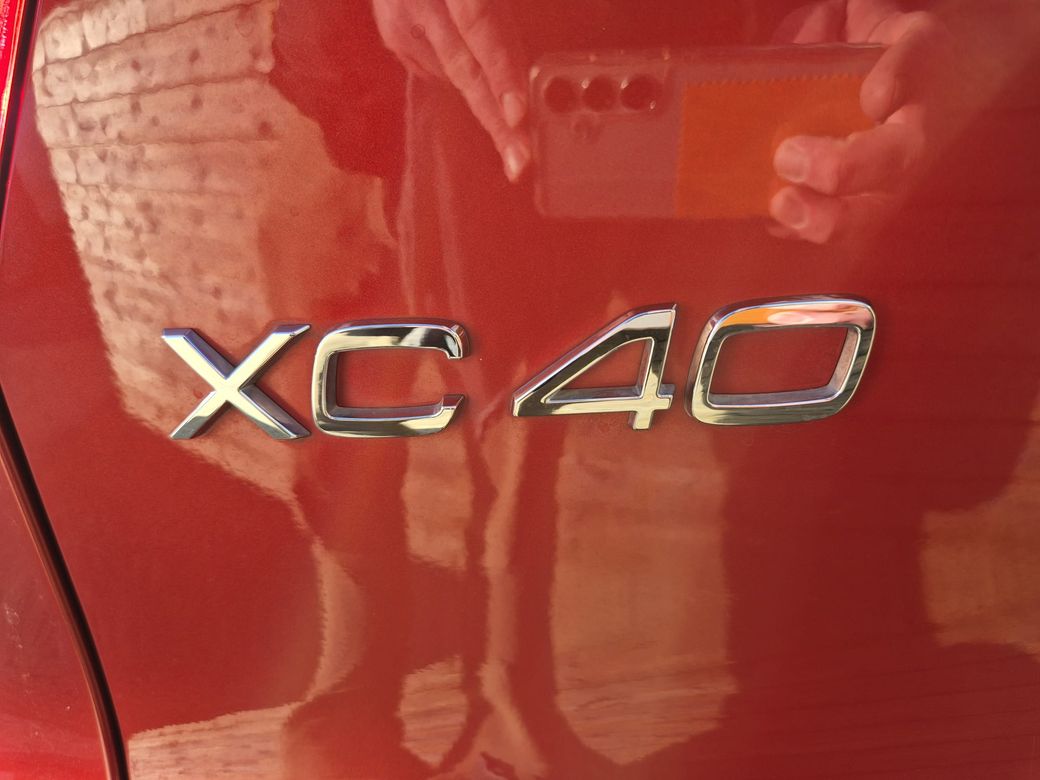 2022 Volvo XC40