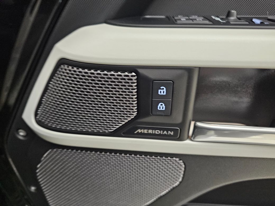 2024 Land Rover Defender