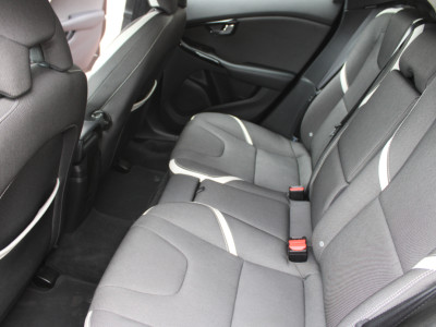 2019 Volvo V40