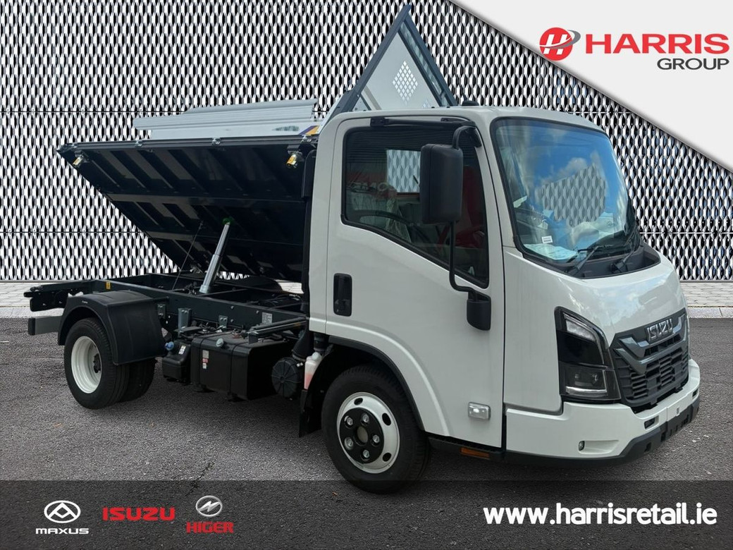 2026 White Isuzu NNR