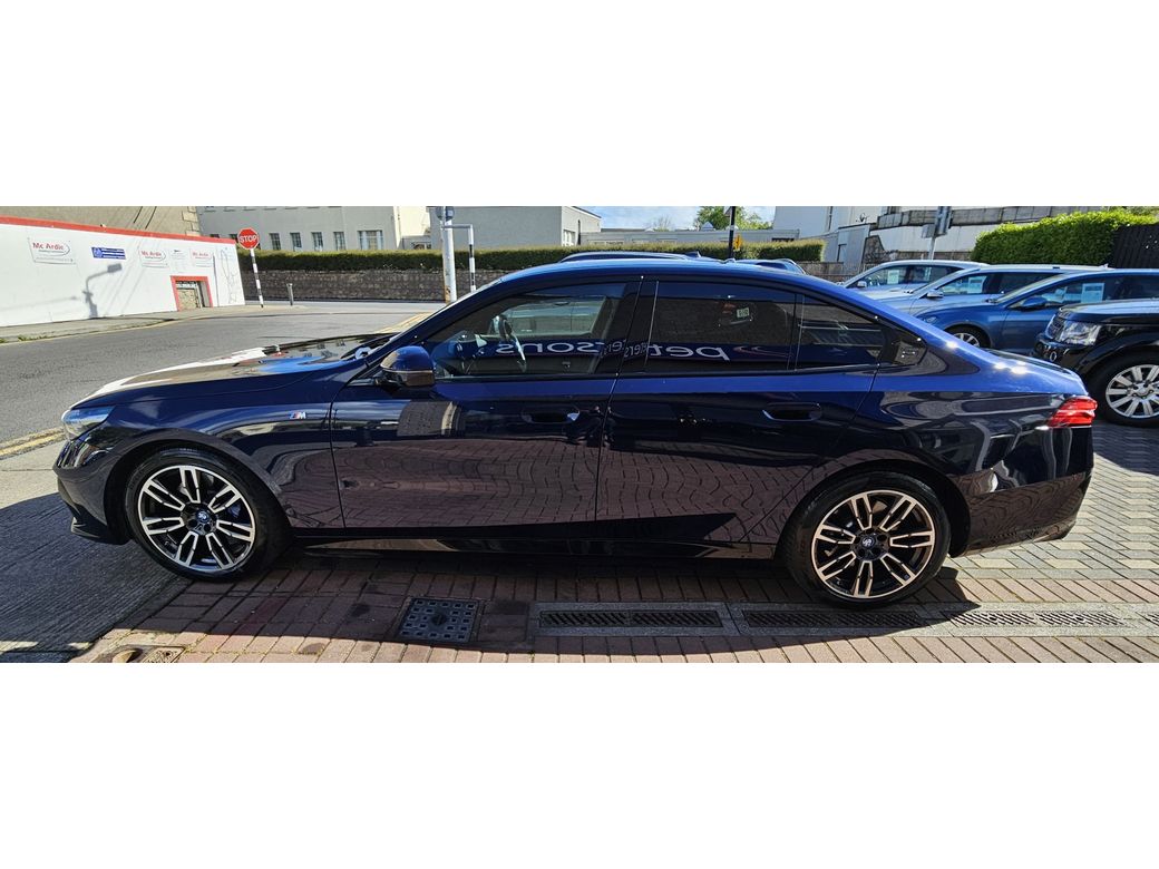 2024 BMW i5