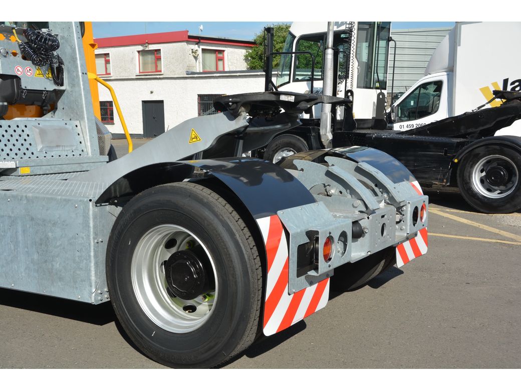 2026 Terberg YT182