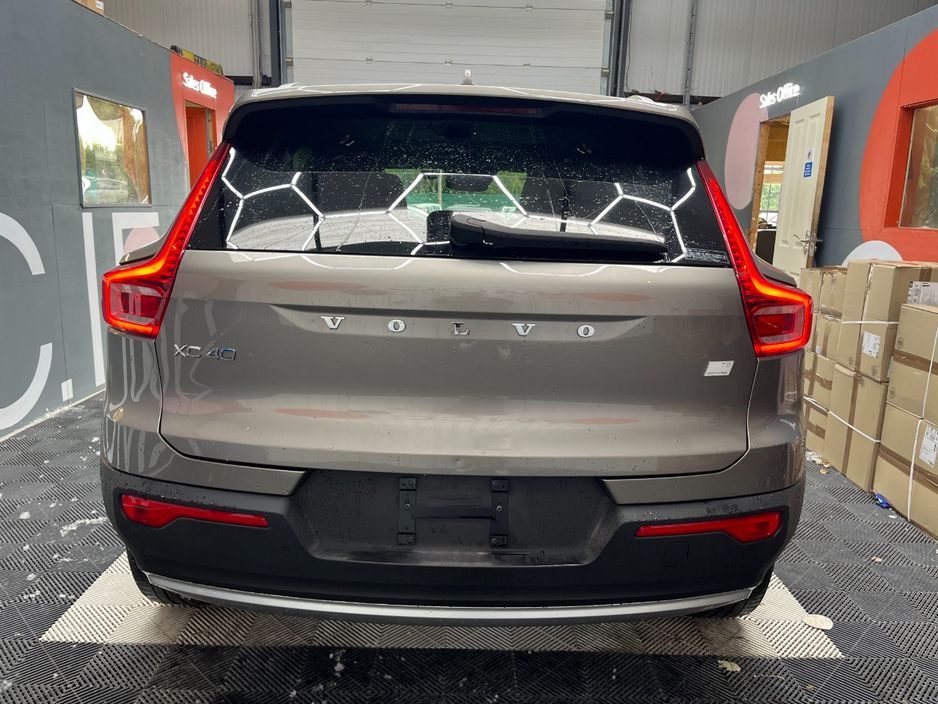 2021 Volvo XC40