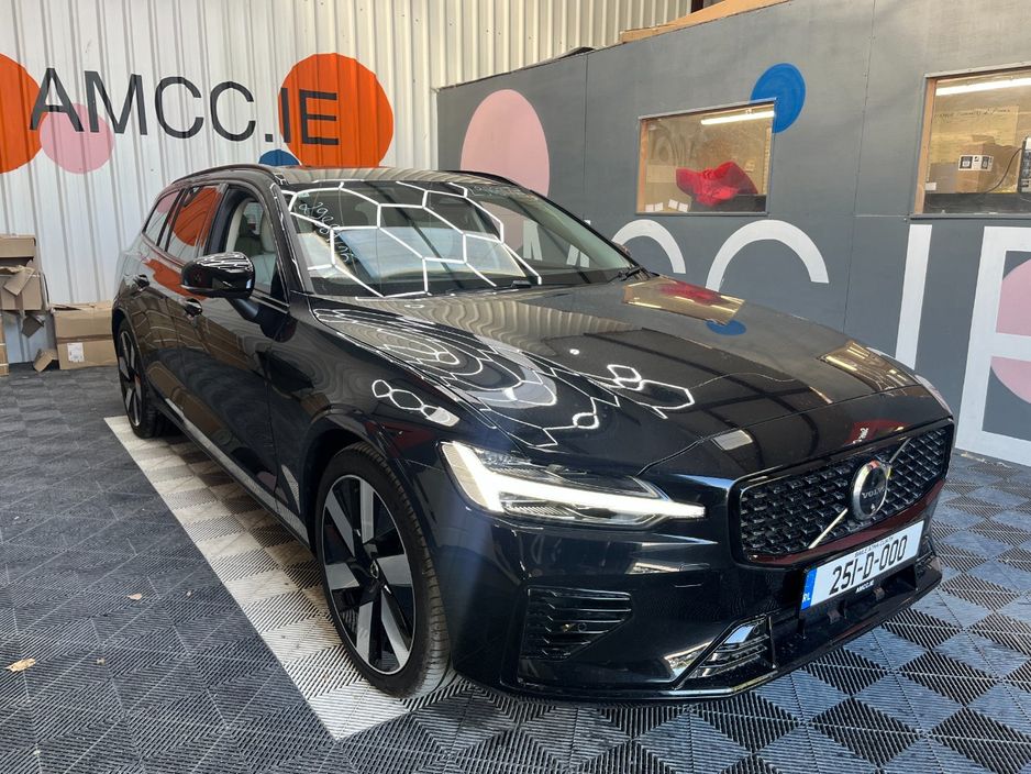 2025 Volvo V60