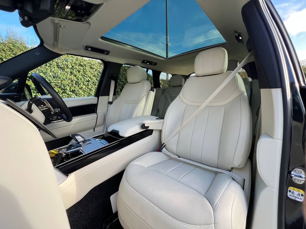 2025 Land Rover Range Rover