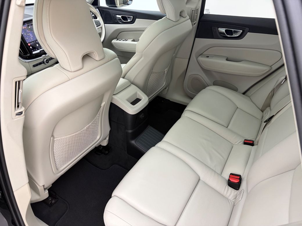 2022 Volvo XC60