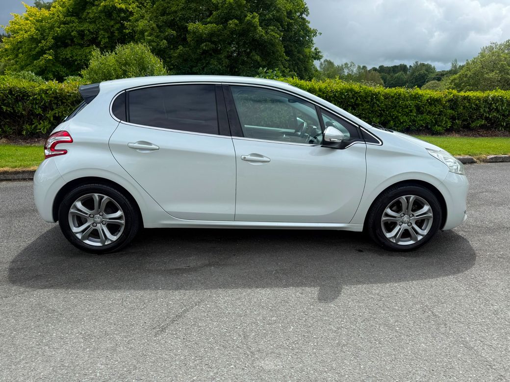 2014 Peugeot 208