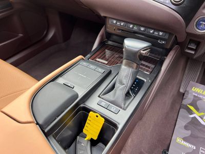 2021 Lexus ES 300h