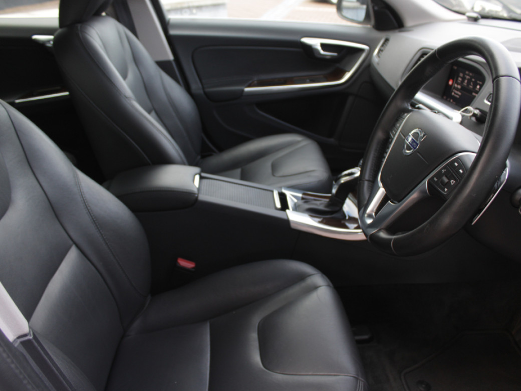 2018 Volvo V60
