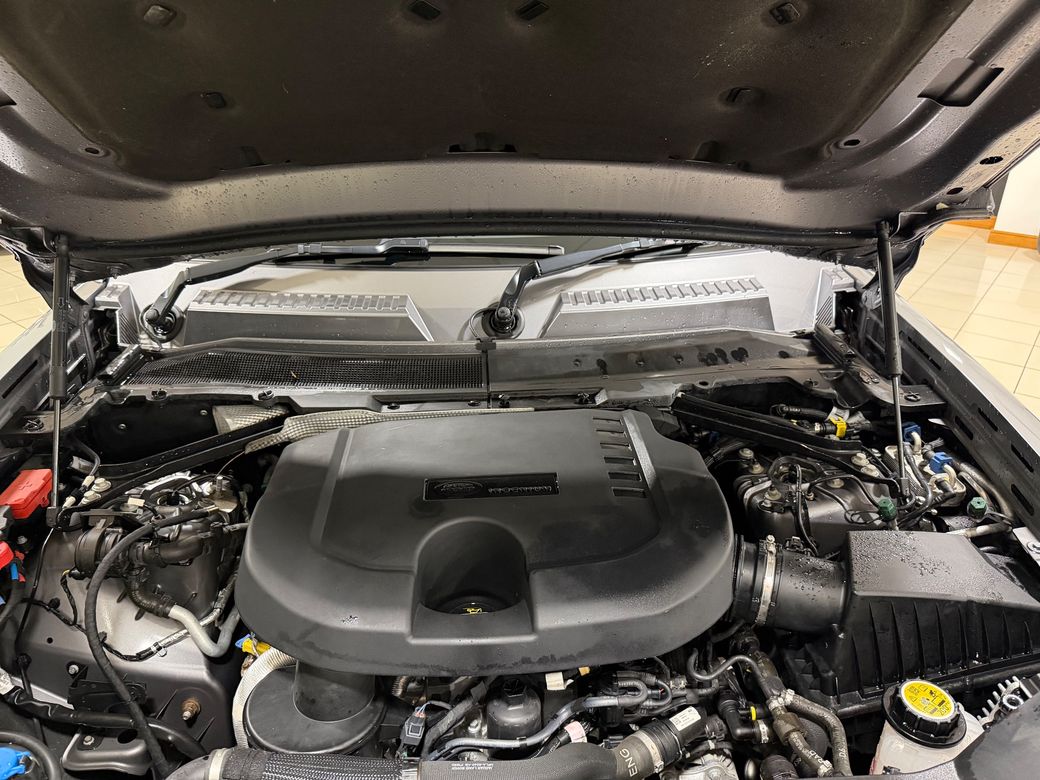 2023 Land Rover Defender