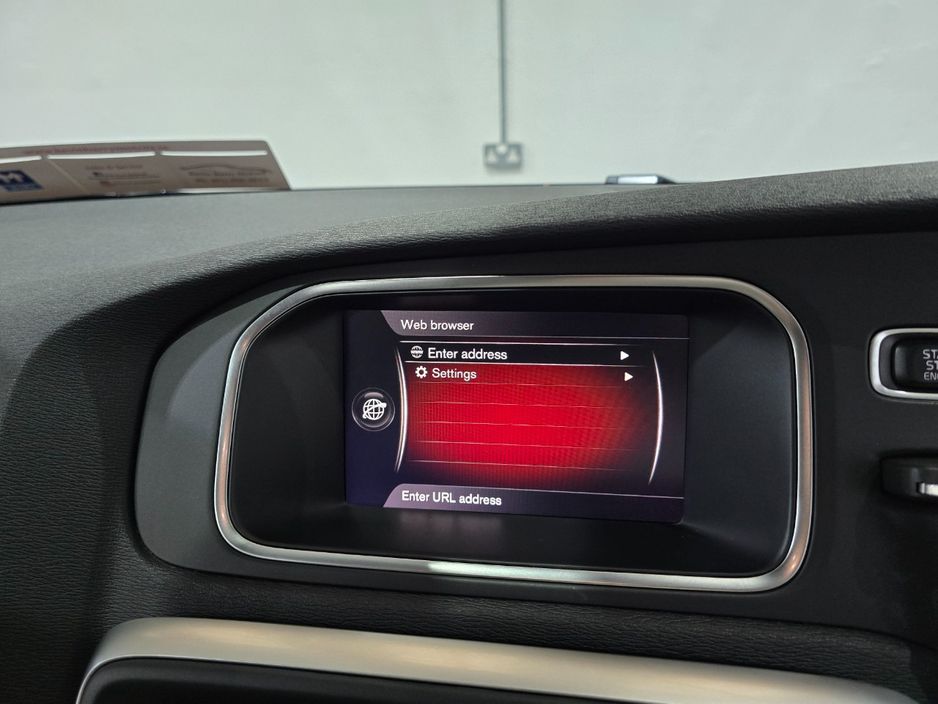 2018 Volvo V40