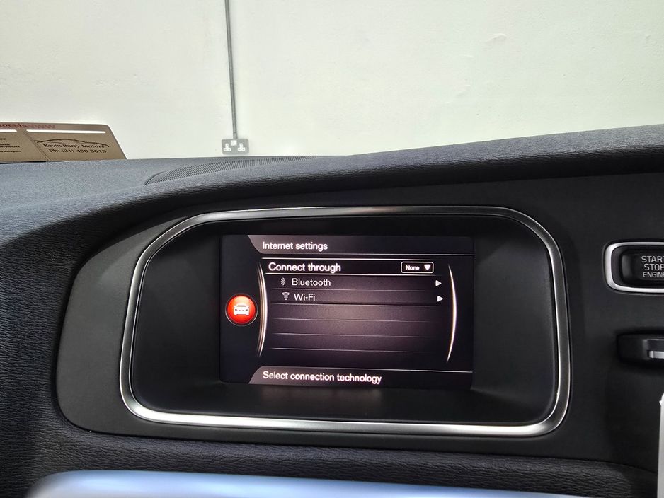 2018 Volvo V40