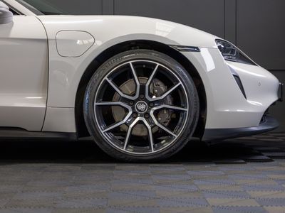 2023 Porsche Taycan