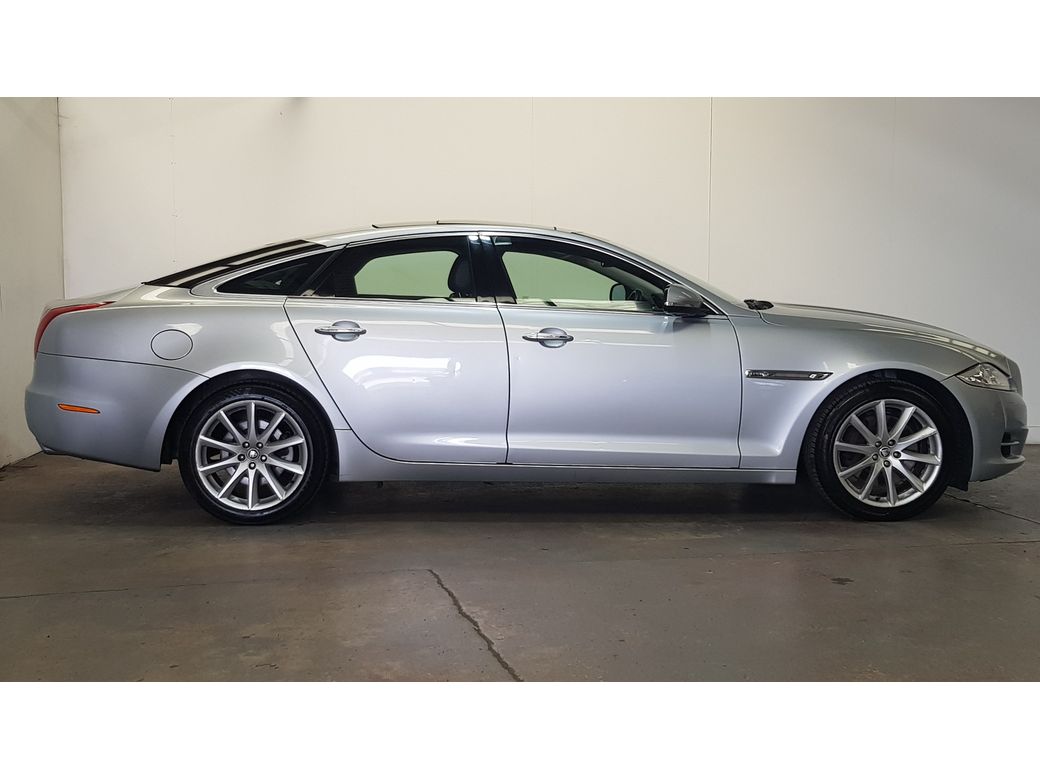 2010 Jaguar XJ