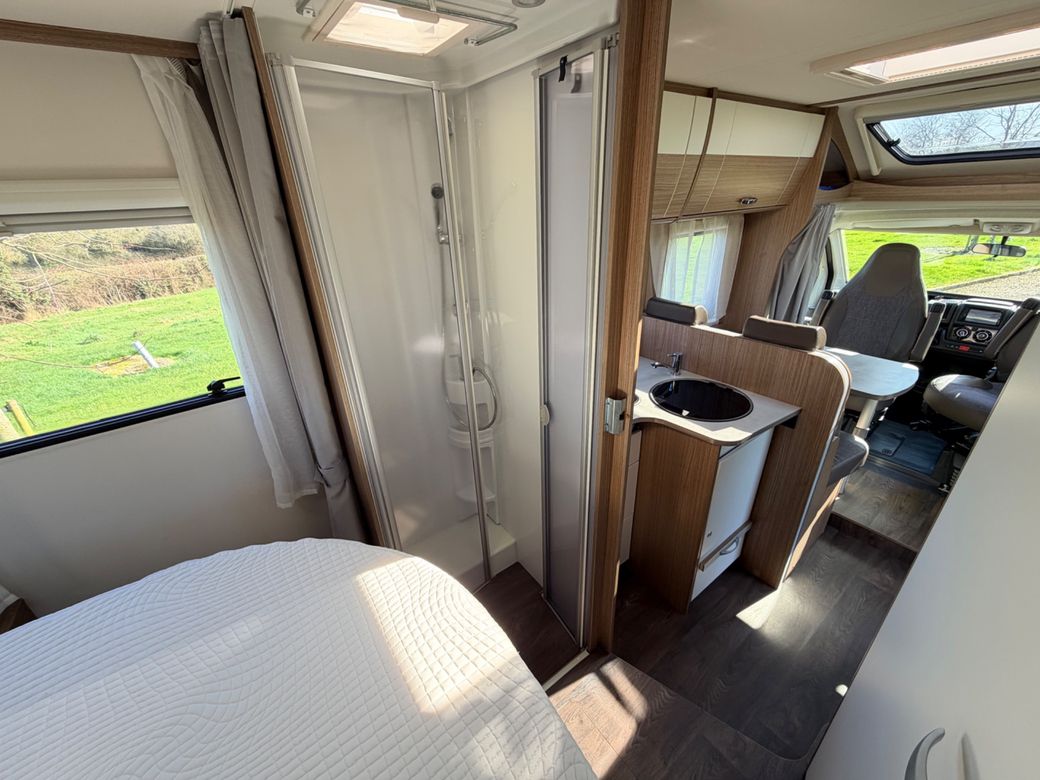 2019 CARADO  T339 LOW PROFILE L.H.B Q/B MANUAL 