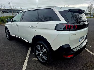 2021 Peugeot 5008
