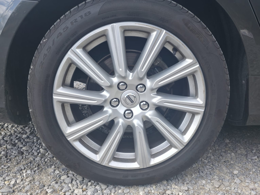 2020 Volvo V90