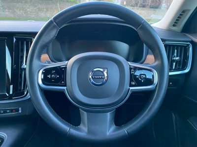 2020 Volvo S90