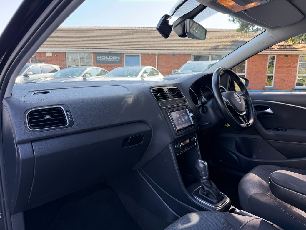 2017 Volkswagen Polo
