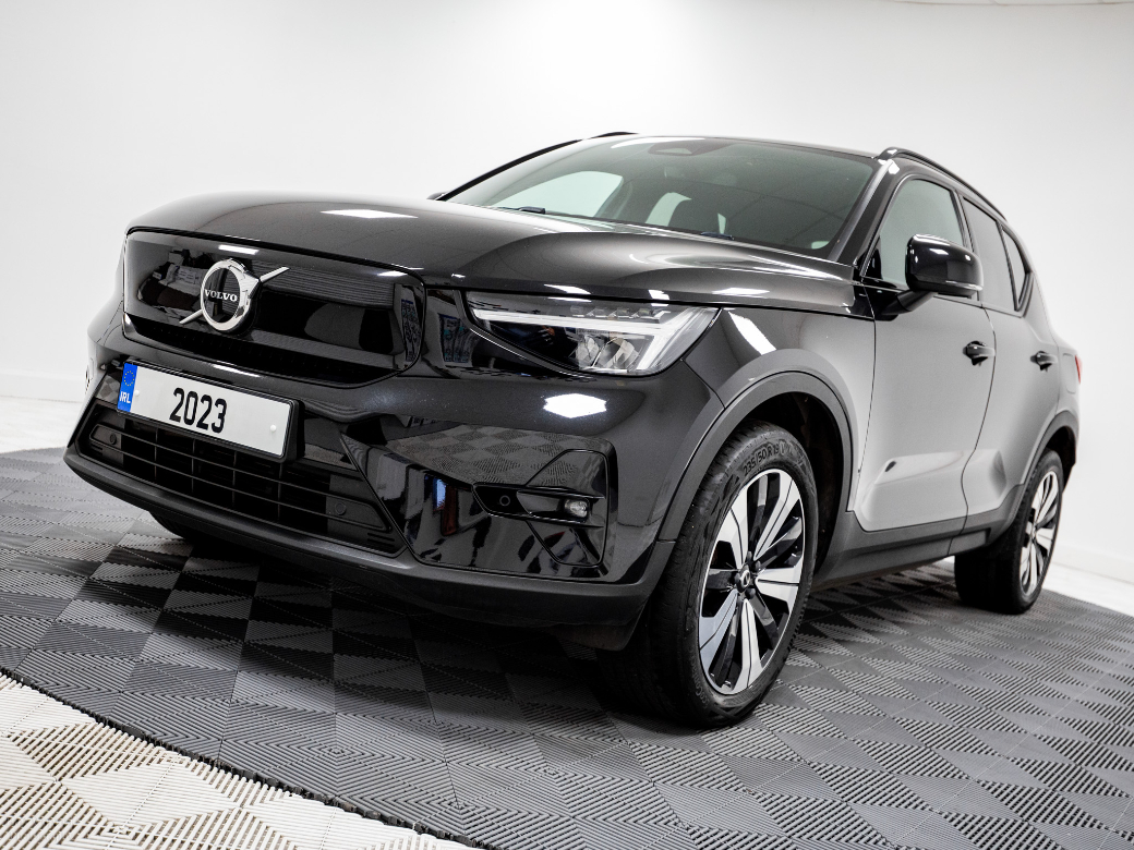 2023 Volvo XC40