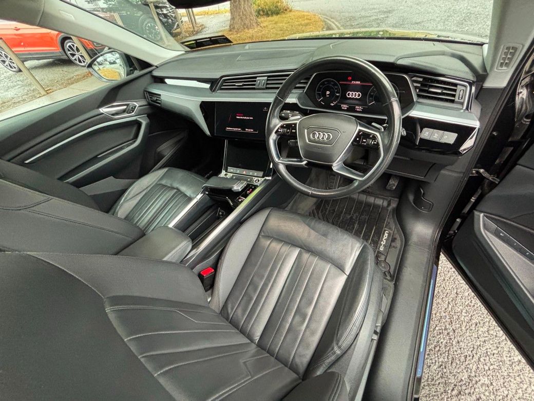 2022 Audi e-tron