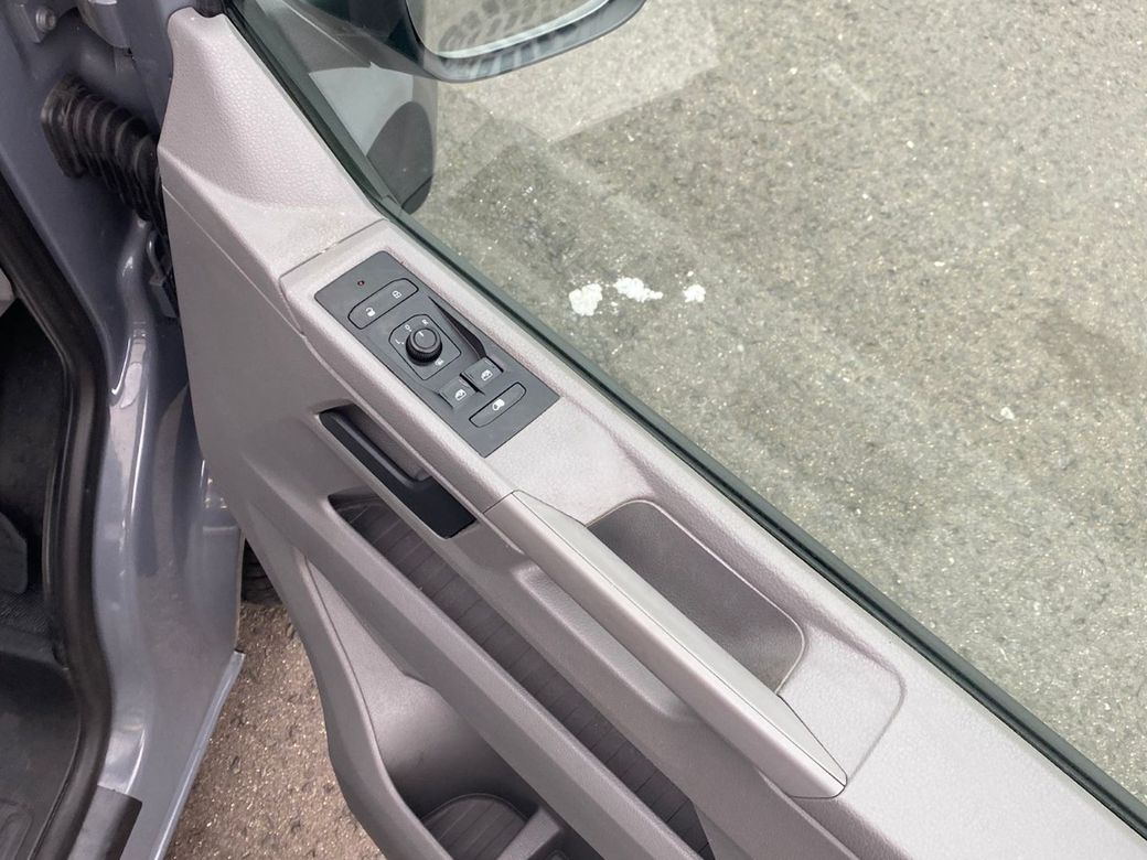 2023 Volkswagen Transporter