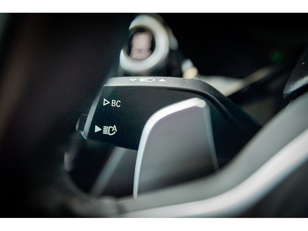 2023 BMW 530