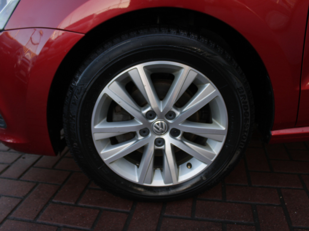 2017 Volkswagen Polo