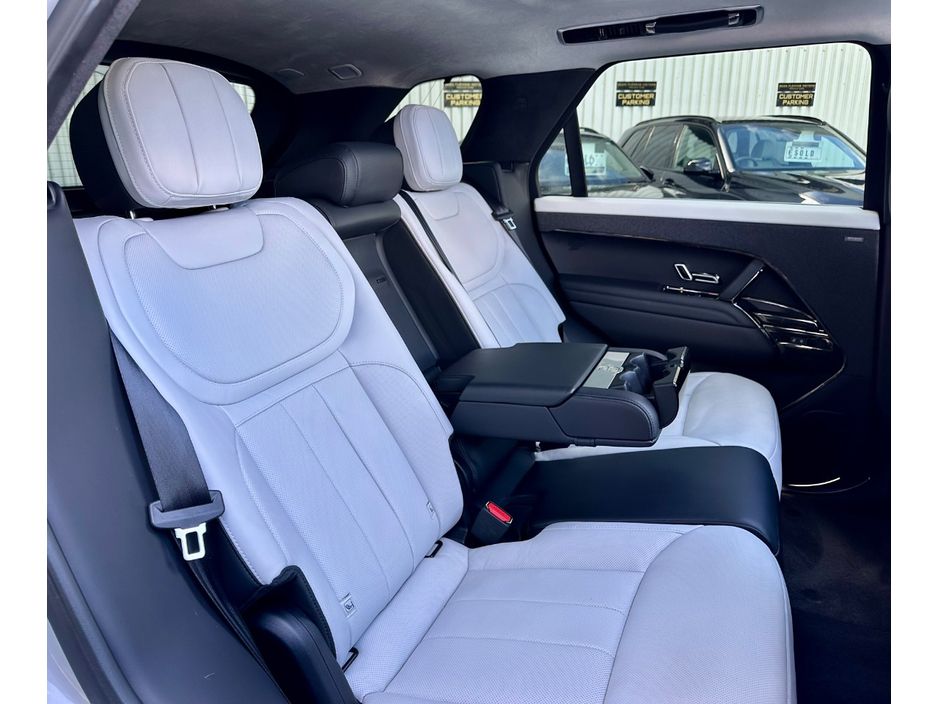 2024 Land Rover Range Rover Sport