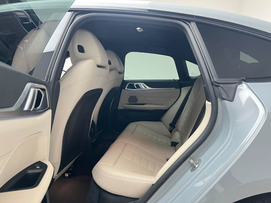 2023 BMW i4