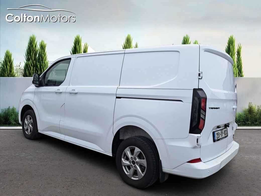 2025 Ford Transit Custom