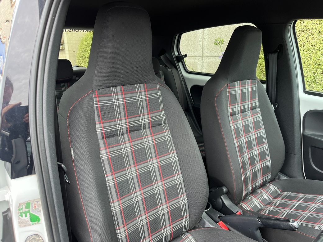 2018 Volkswagen up!