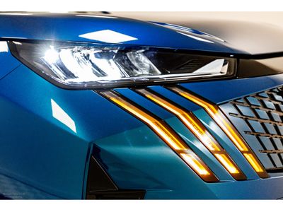 2025 Peugeot 5008